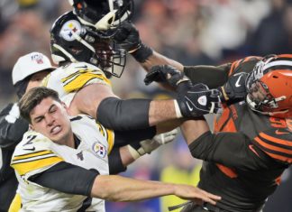 Steelers QB threatens lawsuit against helmet against Myles Garrett