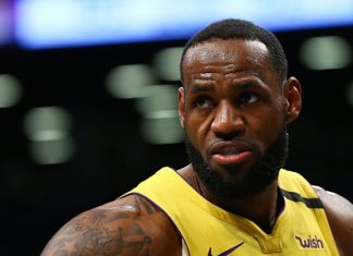 Lebron has Magic Johnson Vision. Insane pass