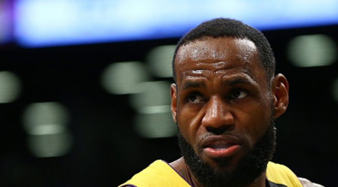 Lebron has Magic Johnson Vision. Insane pass