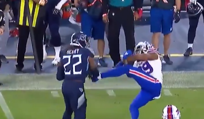 Derek Henry just sent Josh Norman to Stiff Arm Heaven (including reactions from around the NFL) Derrick Henry Stiff Arm